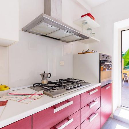Sansevero Family Apartment By Wonderful Italy Naples Exterior photo